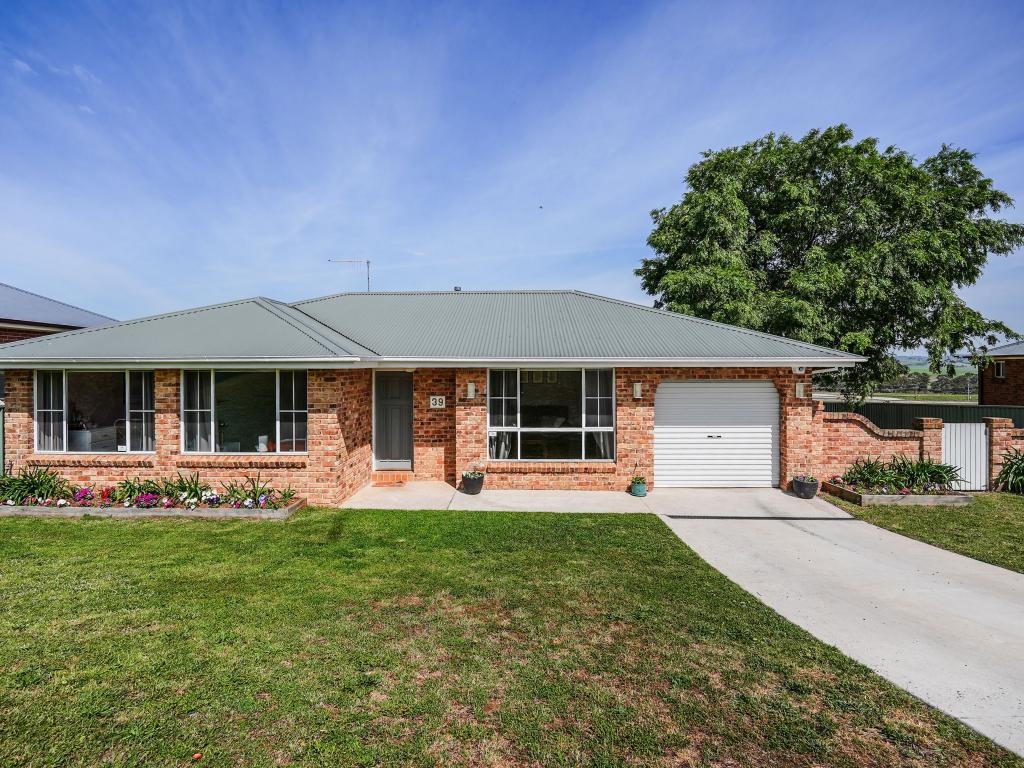 39 Lavelle St, Windradyne, NSW 2795