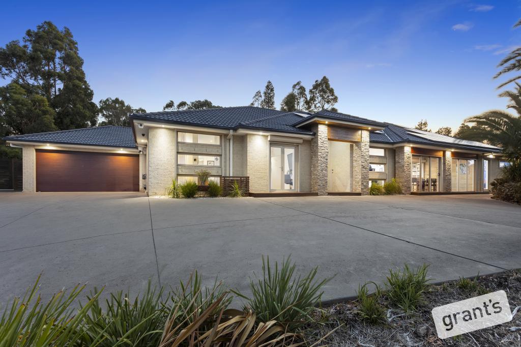 101 BRUNDRETT RD, NARRE WARREN NORTH, VIC 3804