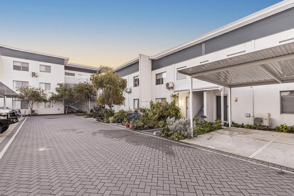 12/2 Royston Link, Butler, WA 6036