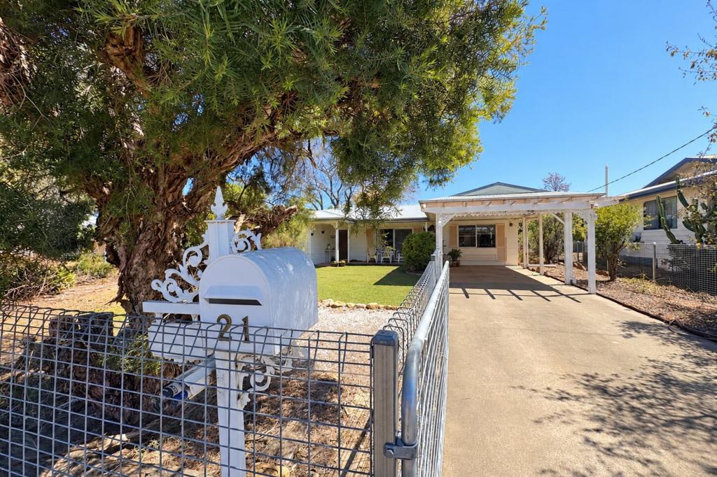 21 Eagle St, Dalby, QLD 4405
