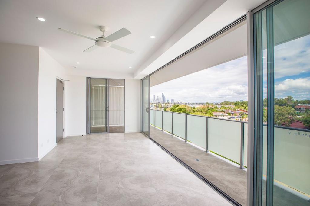 606/30 Brighton Pde, Southport, QLD 4215