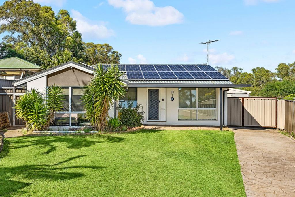 31 Lochalsh St, St Andrews, NSW 2566