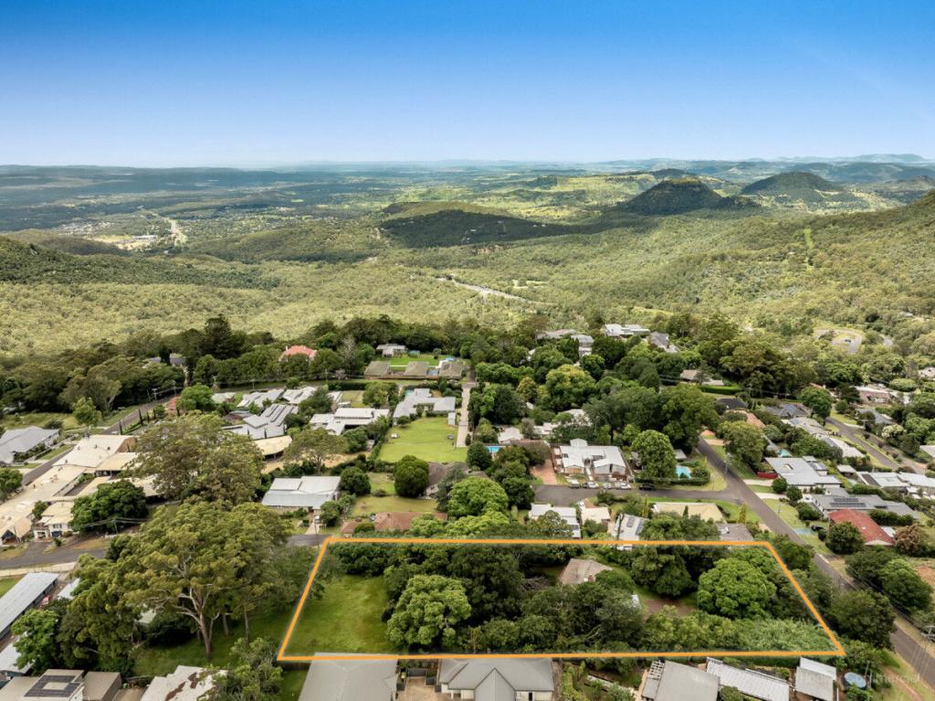 21 Fletcher St, East Toowoomba, QLD 4350