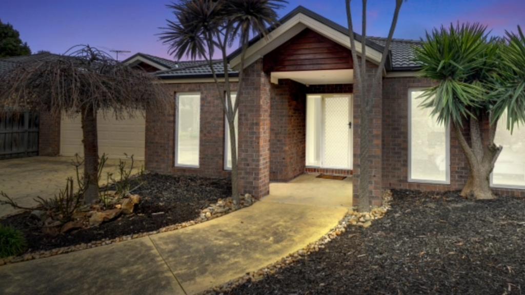 3 Sandstock Pl, Rosebud, VIC 3939