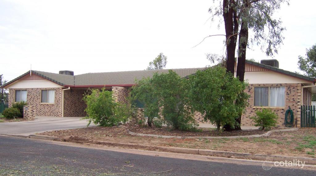 4a Bowyer Dr, Emerald, QLD 4720