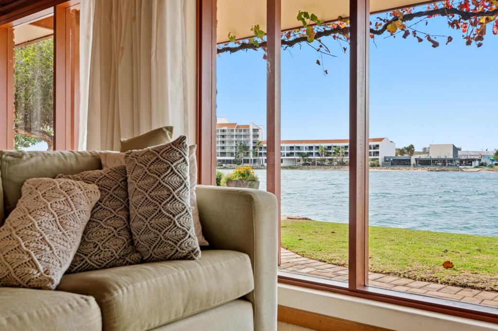 9 Sunlake Pl, Tennyson, SA 5022