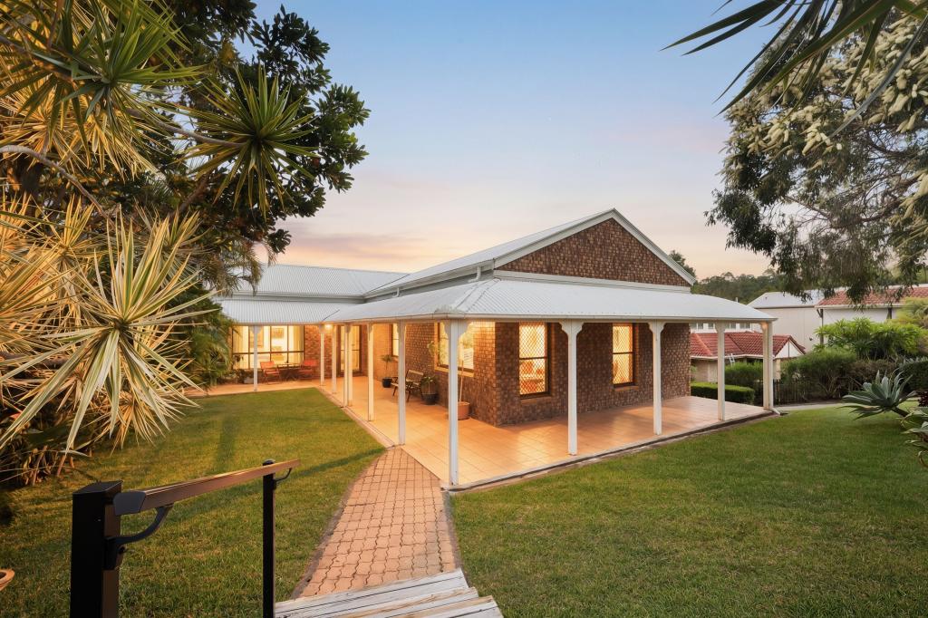 22 Peppertree St, Sinnamon Park, QLD 4073