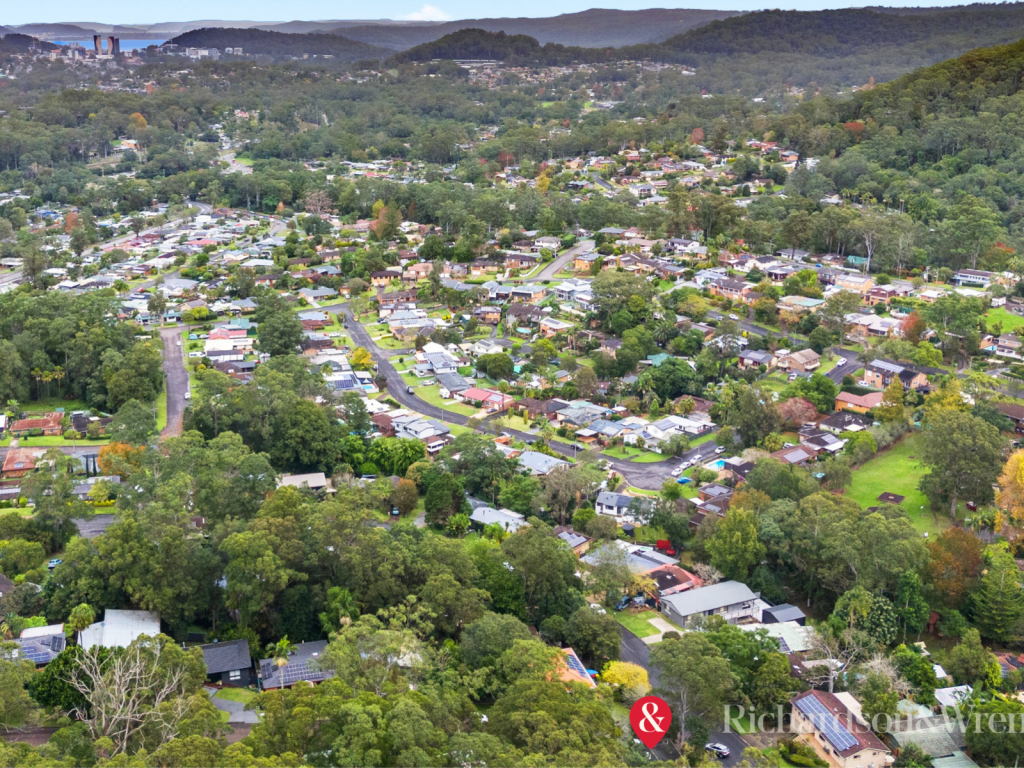 37 Narooma Rd, Niagara Park, NSW 2250