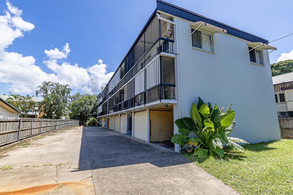 8/12 The Ave, Hermit Park, QLD 4812