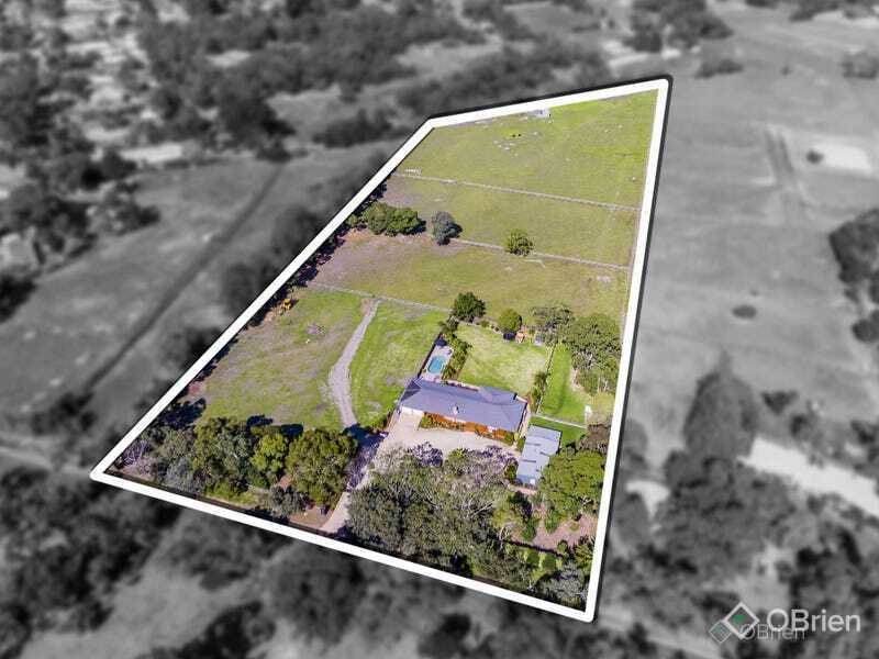 70 Queens Rd, Pearcedale, VIC 3912