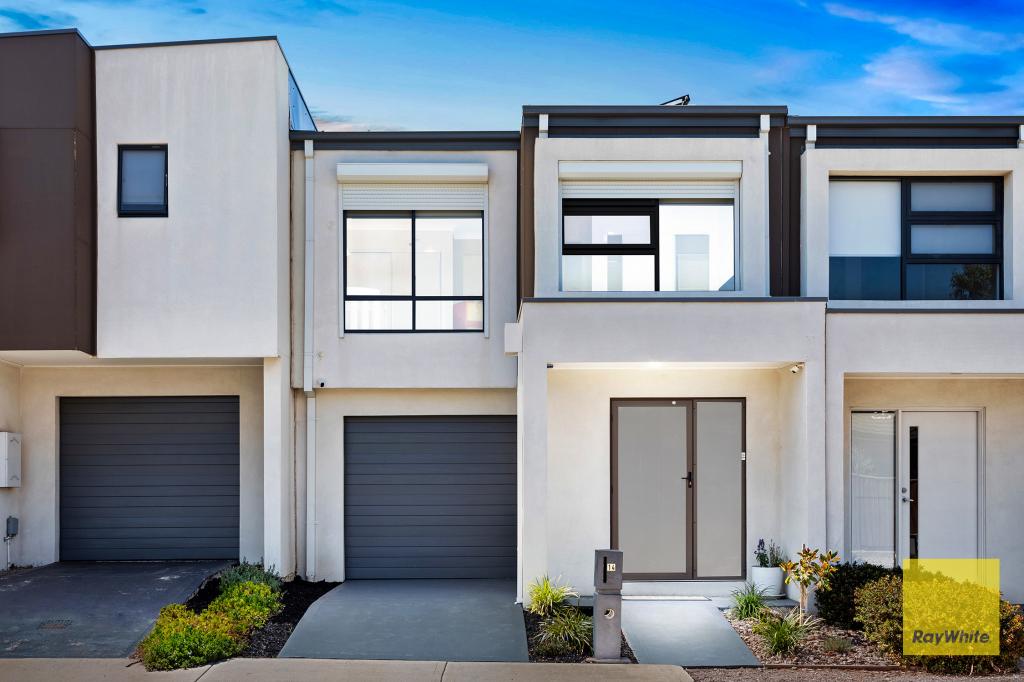 14 Pippen Loop, Deanside, VIC 3336