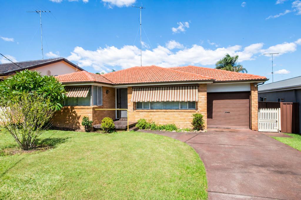 10 Bowes Ave, South Penrith, NSW 2750