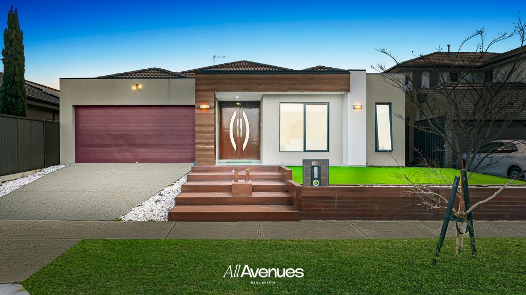 38 NEWINGTON DR, CRANBOURNE EAST, VIC 3977