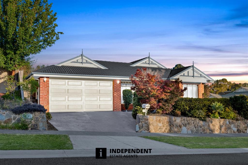 13 LYNCH CT, BERWICK, VIC 3806