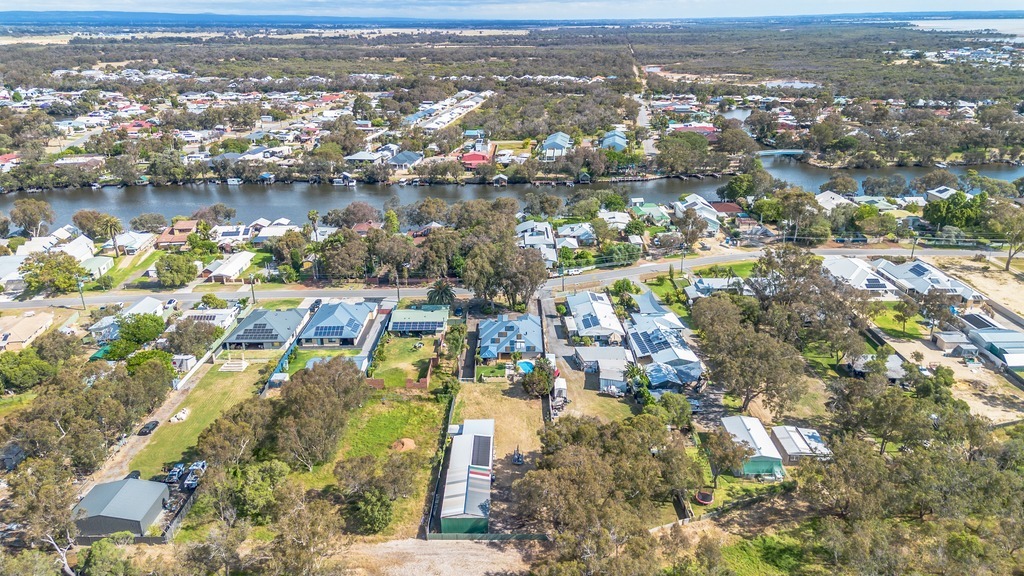 35 Culeenup Rd, North Yunderup, WA 6208