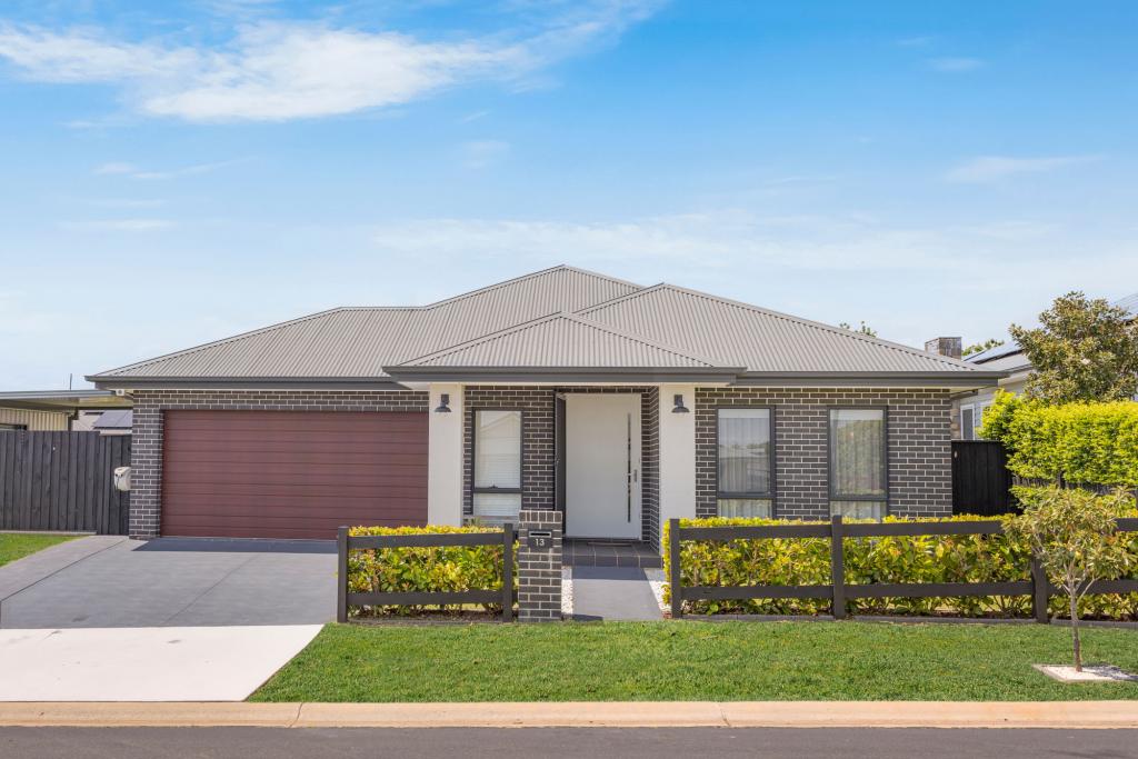 13 Balmoral Rise, Wilton, NSW 2571