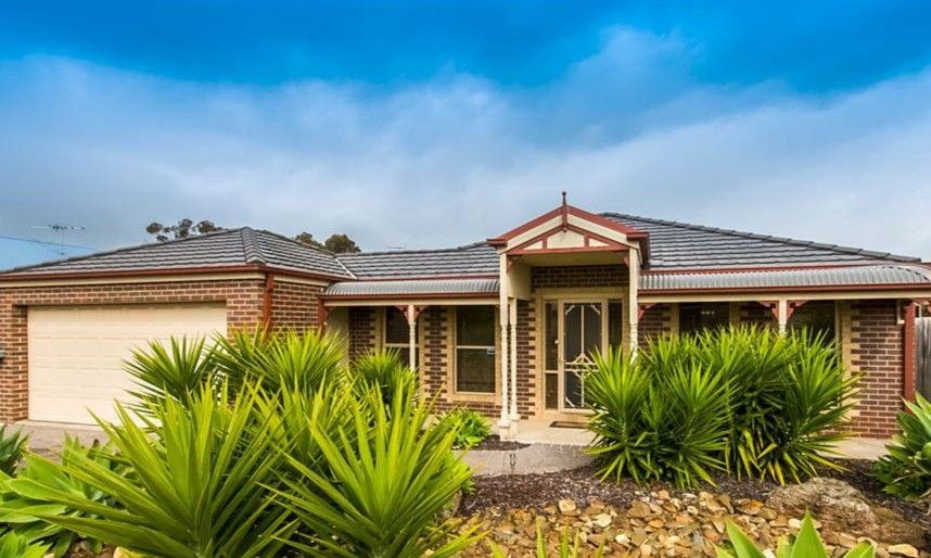 3 Carstairs Cl, Grovedale, VIC 3216