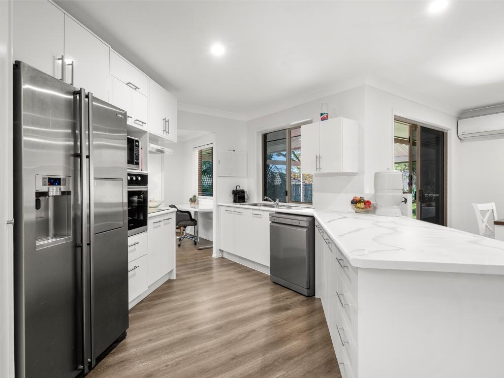 46 Hayward Ave, Cashmere, QLD 4500