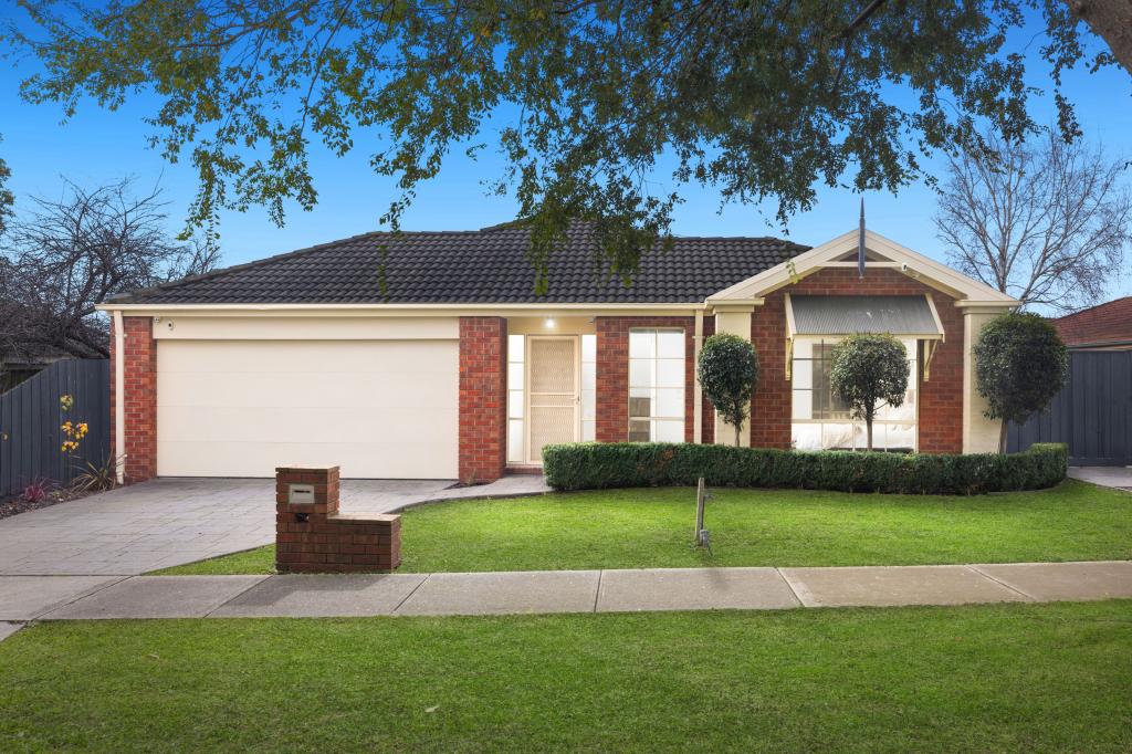 33 Jagger Cct, Cranbourne East, VIC 3977
