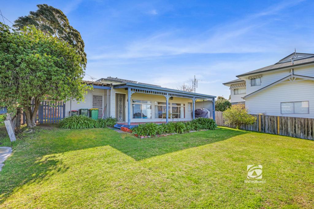 34 O'Neills Road, Lakes Entrance, VIC 3909