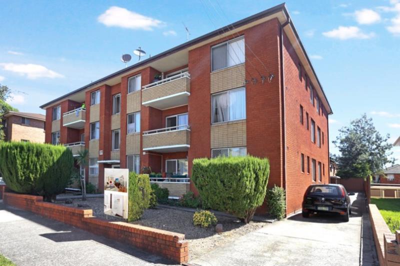 2/77 Denman Ave, Wiley Park, NSW 2195