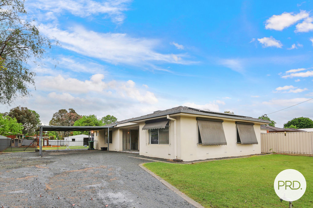 14 Russell St, Howlong, NSW 2643