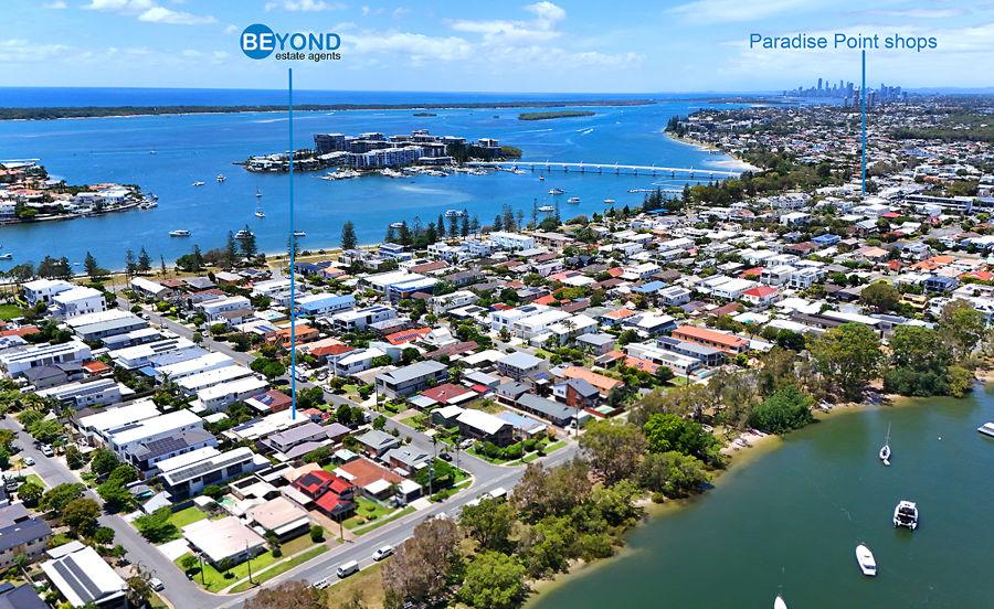 1/27 Eider Ave, Paradise Point, QLD 4216