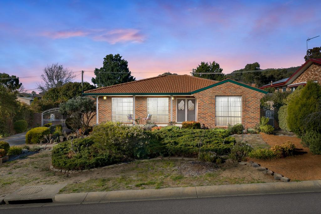 25 Rosman Cct, Gilmore, ACT 2905