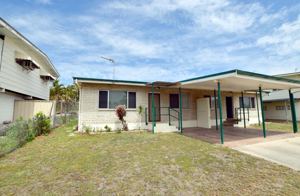 1/18 Campbell St, Clinton, QLD 4680