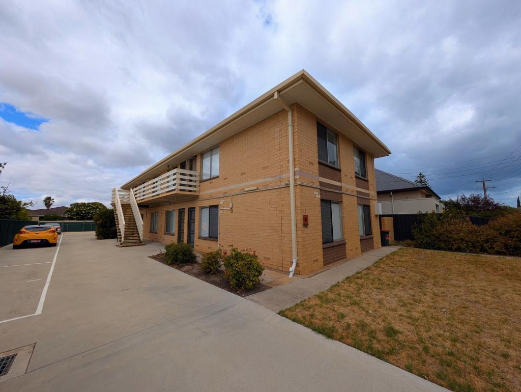 6/3 Ronald Tce, Glenelg North, SA 5045