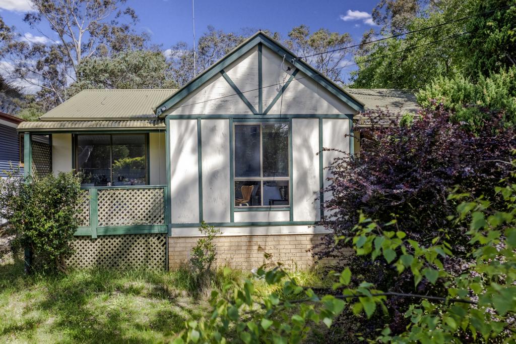 81 Godson Ave, Blackheath, NSW 2785