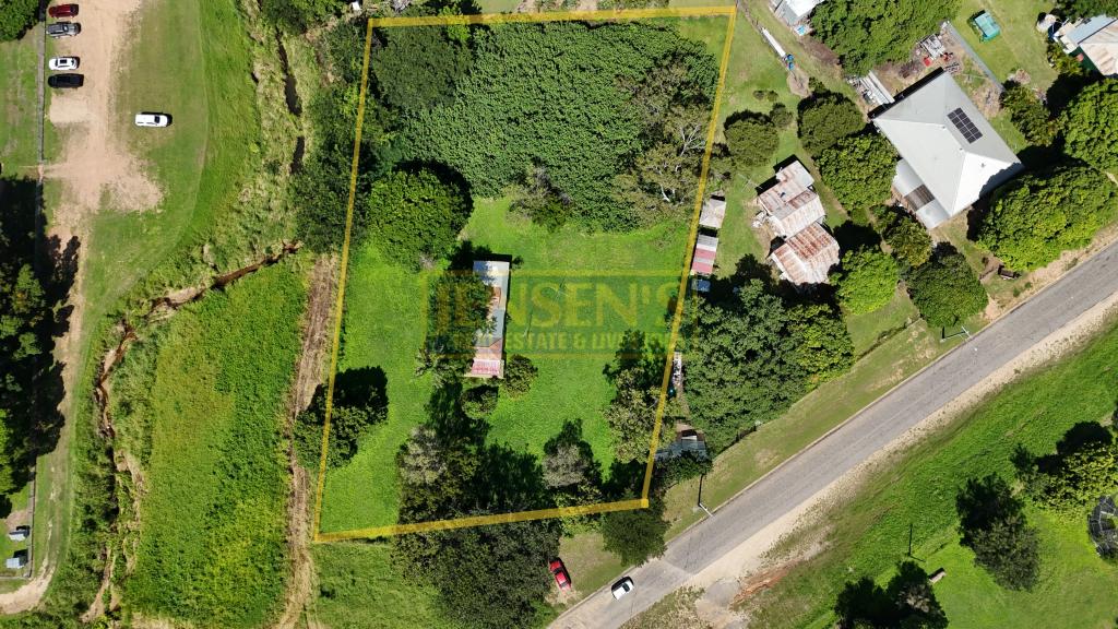 30 Armstrong Rd, Queenton, QLD 4820