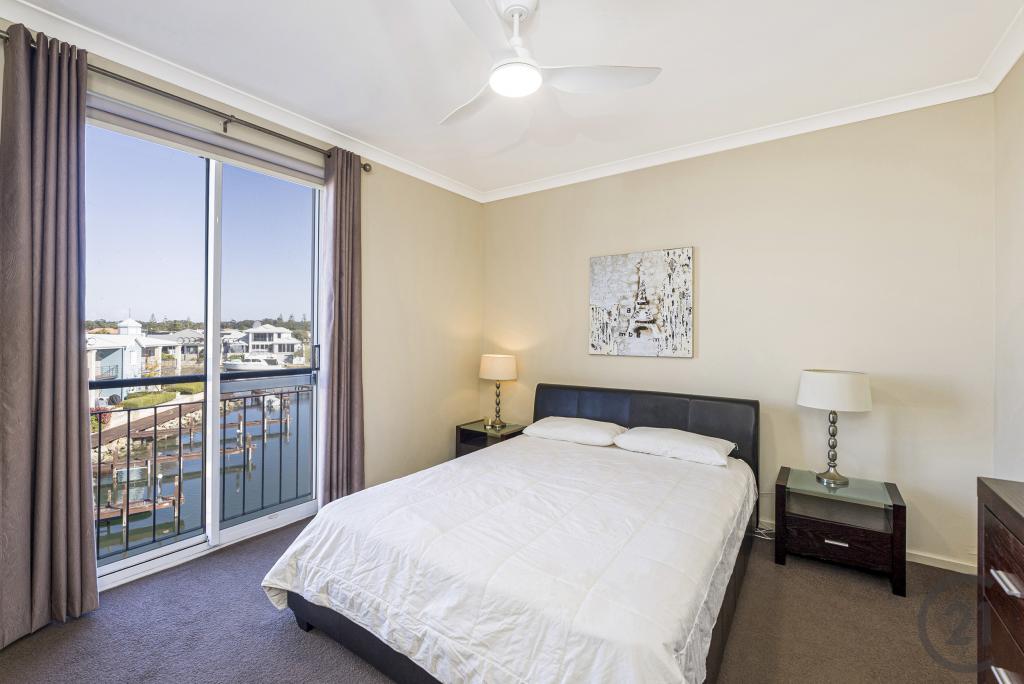 3/20 Apollo Pl, Halls Head, WA 6210