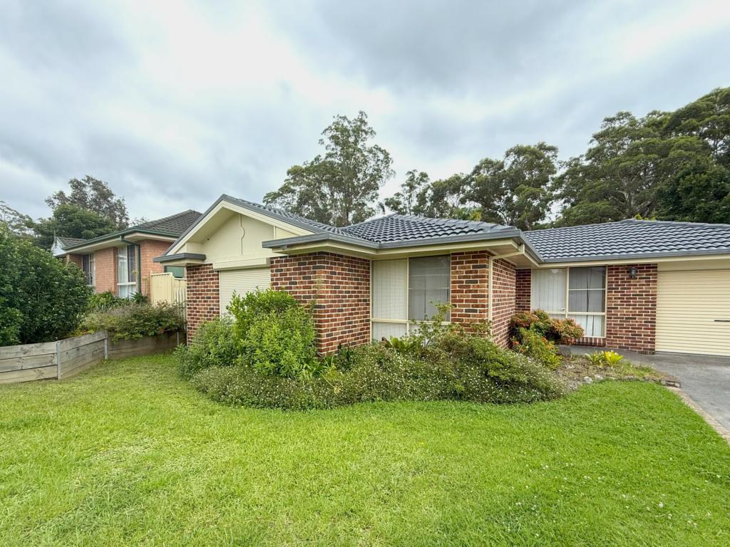 4 Stockley Cl, West Nowra, NSW 2541