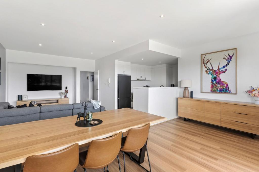 34/1 DREW ST, GREENWAY, ACT 2900