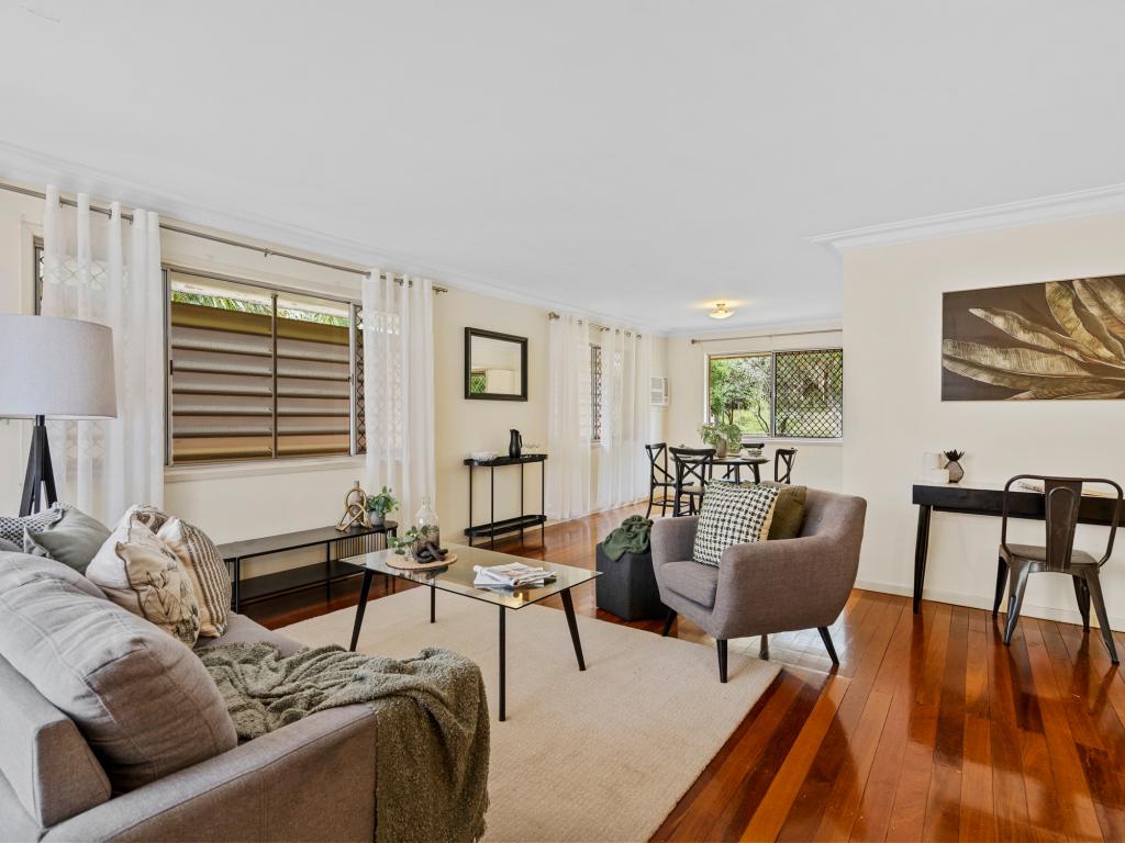 8 Capella St, Coorparoo, QLD 4151