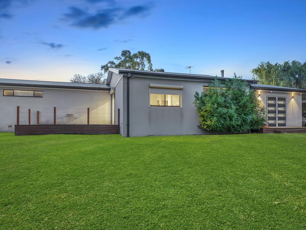 33 Stanley Rd, Devon Meadows, VIC 3977