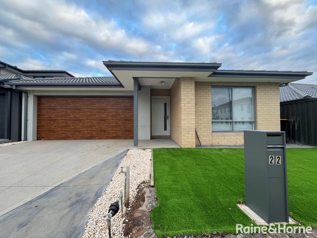 22 DOLOMITES DR, TRUGANINA, VIC 3029