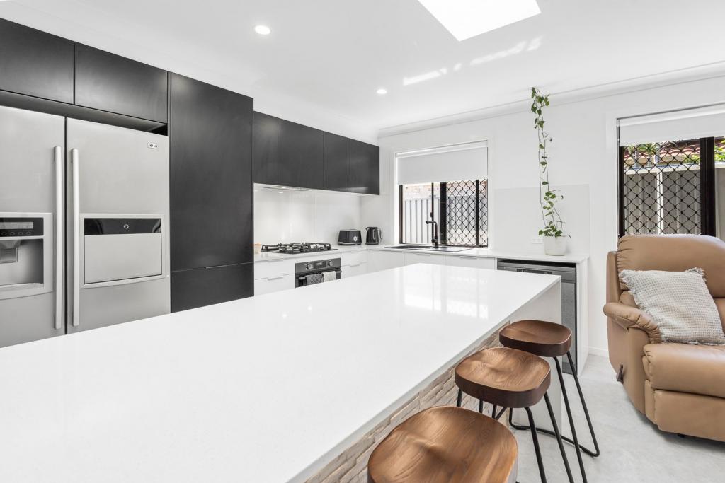 1/10 Mollys Pl, Currumbin Waters, QLD 4223