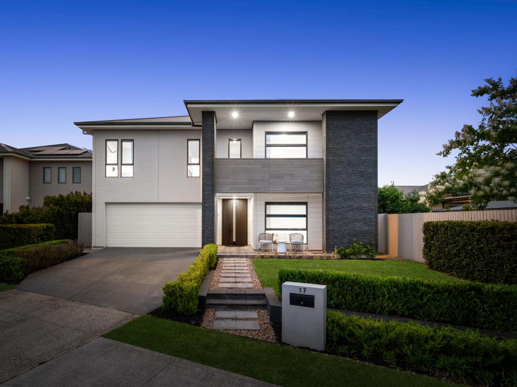 17 Haselgrove St, Gledswood Hills, NSW 2557