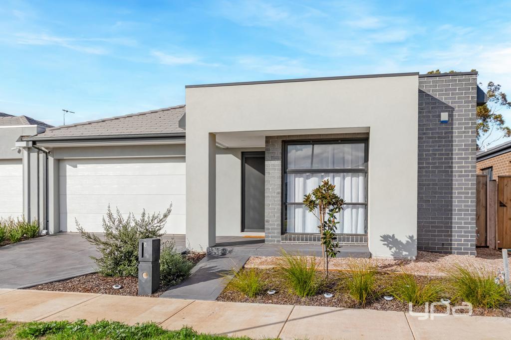 5 Licata St, Deanside, VIC 3336