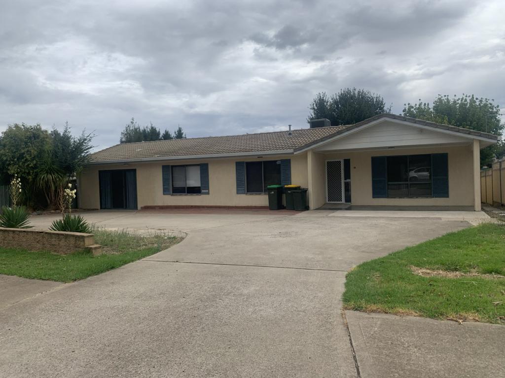 11 Jimmy Noonan Cl, Young, NSW 2594