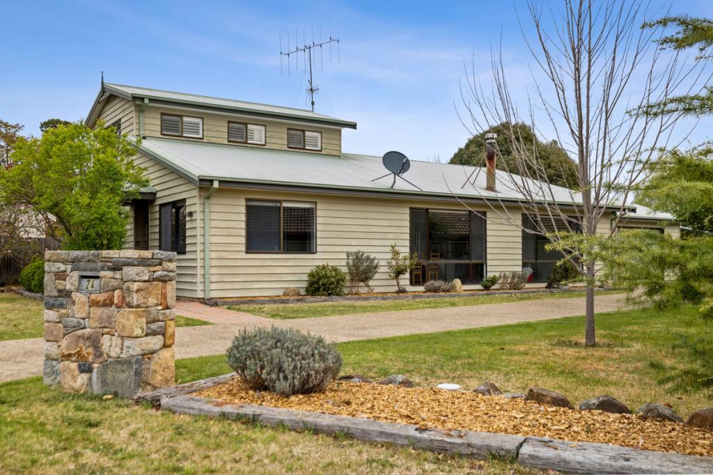 24 Oliver St, Berridale, NSW 2628