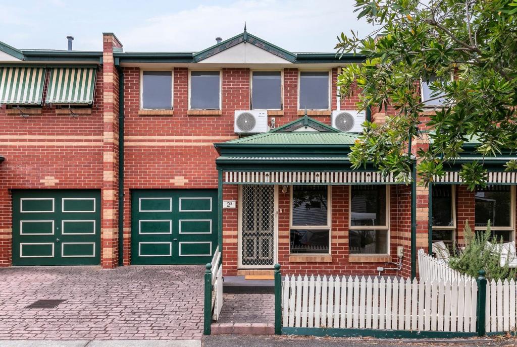 2B HANOVER ST, BRUNSWICK, VIC 3056