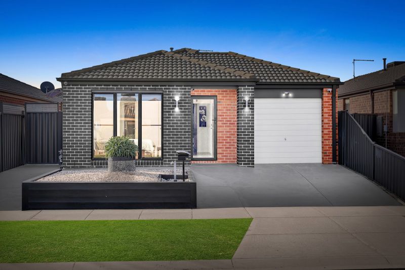 74 Chapman Dr, Wyndham Vale, VIC 3024