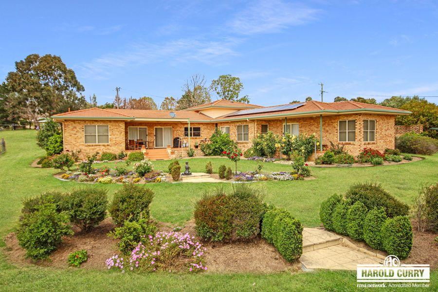 105 East St, Tenterfield, NSW 2372