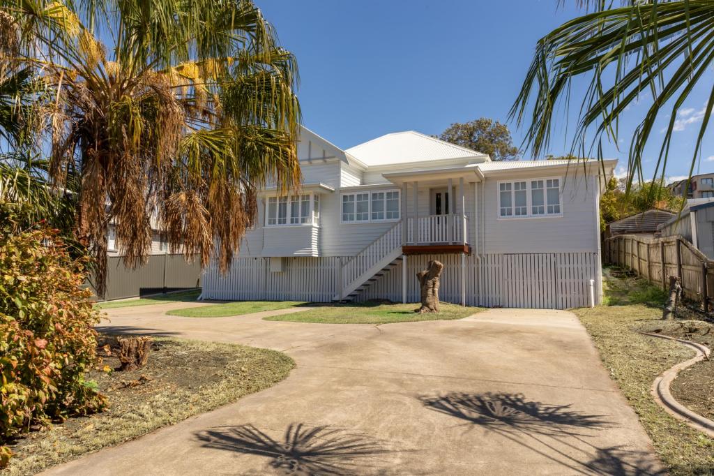 71 Flinders Pde, Gladstone Central, QLD 4680