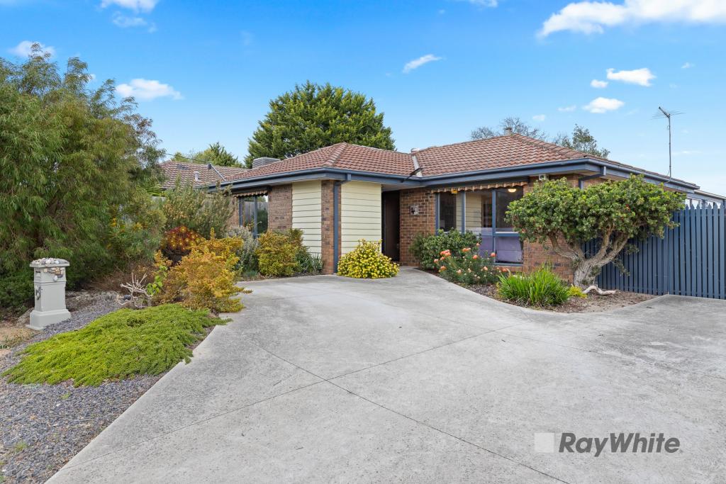 4 Lesley Dr, Hampton Park, VIC 3976