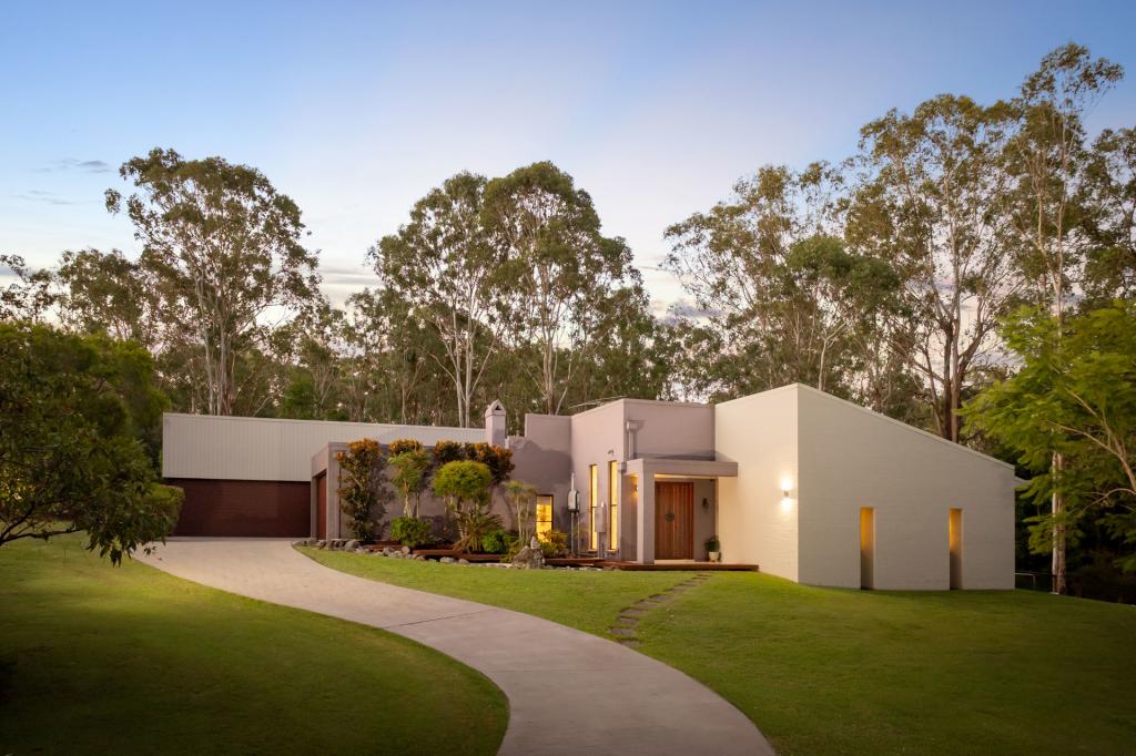 121 Bainbridge Dr, Pullenvale, QLD 4069