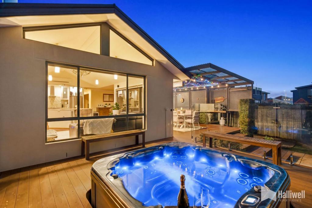 33 Paradise Pl, Hawley Beach, TAS 7307
